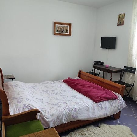 Casa Irilen Hotel Manastirea Humorului Luaran gambar