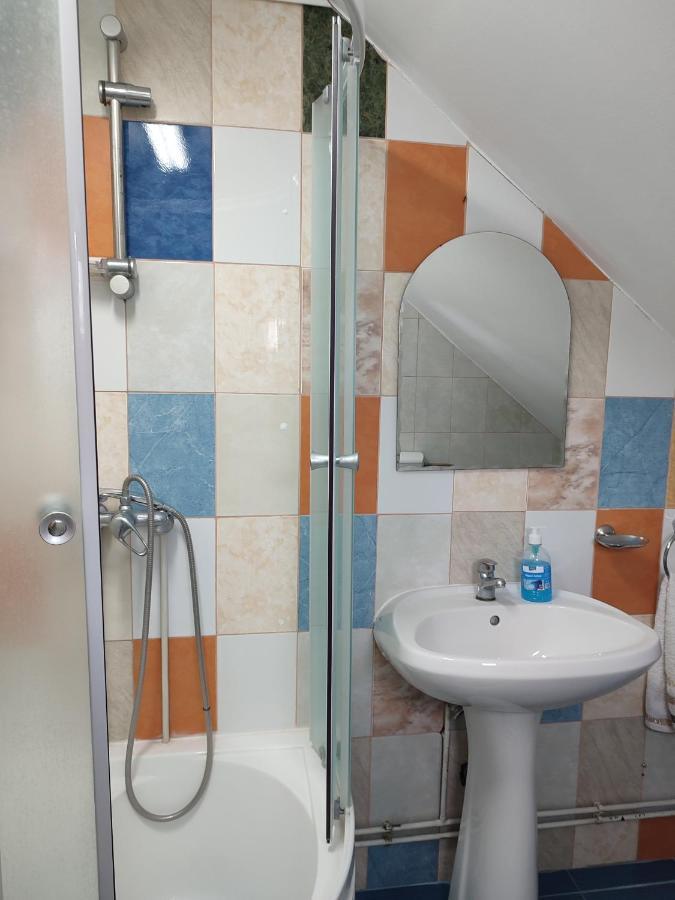 Casa Irilen Hotel Manastirea Humorului Luaran gambar